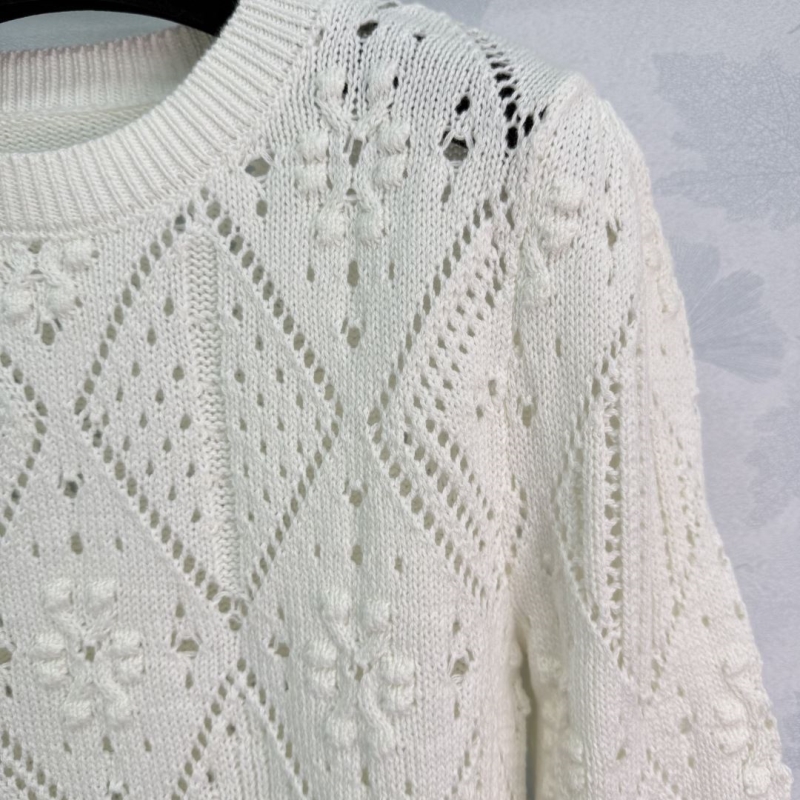 chr1st1an D10r sweaters